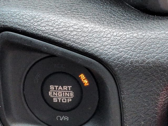 Used 2025 Jeep Wrangler Sport AWD/4WD image 25