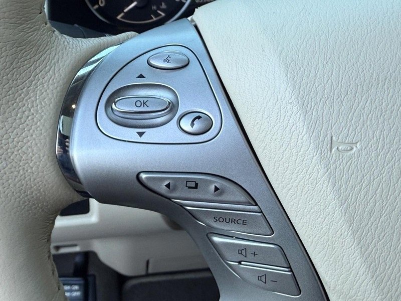 Used 2018 Nissan Murano SL w/ Moonroof Package image 17