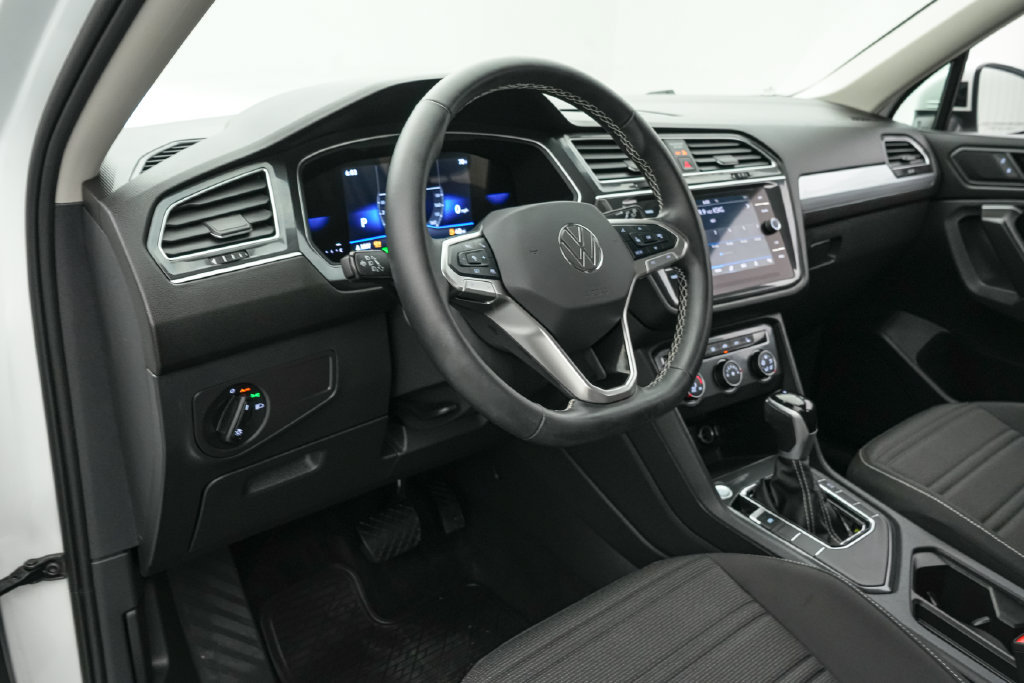 Used 2024 Volkswagen Tiguan S FWD image 12