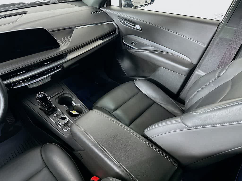 Used 2024 Cadillac XT4 Premium Luxury FWD image 11