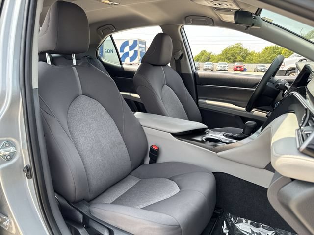 Used 2024 Toyota Camry LE FWD image 23