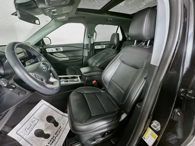 Certified 2023 Ford Explorer Limited w/ Limited Technology Package AWD/4WD image 30