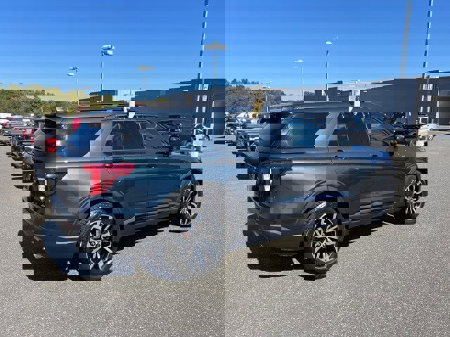 Certified 2022 Ford Explorer ST-Line image 3