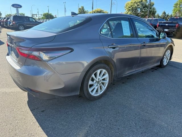 Used 2022 Toyota Camry LE FWD image 10