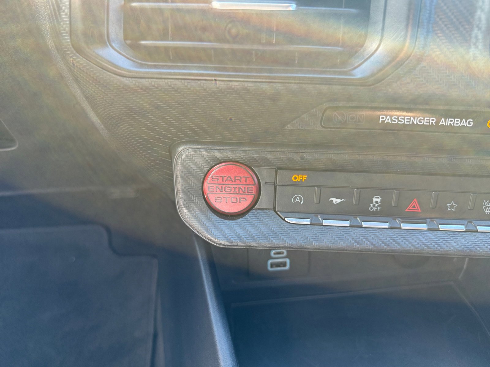 Certified 2024 Ford Mustang Coupe image 21