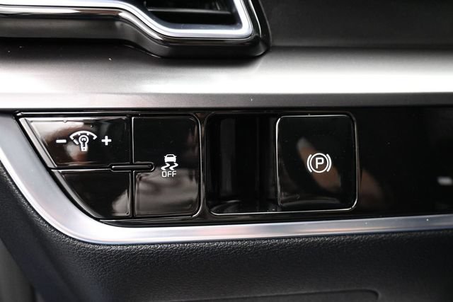 Used 2024 Kia Sportage EX FWD image 24