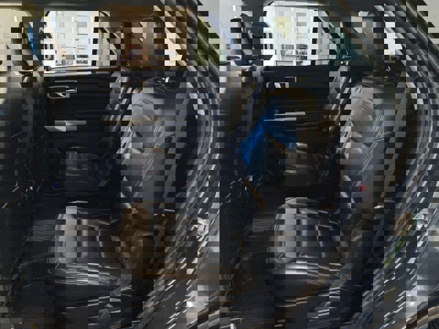 Certified 2022 Ford Explorer XLT w/ Equipment Group 202A image 11