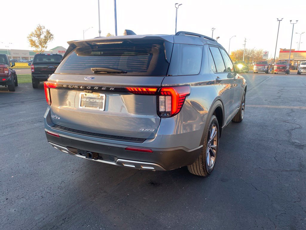Certified 2026 Ford Explorer Active w/ Active Comfort Package AWD/4WD image 4