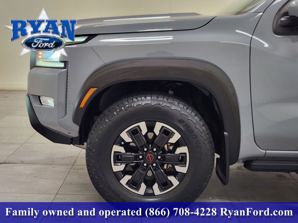 Used 2022 Nissan Frontier PRO-4X image 5