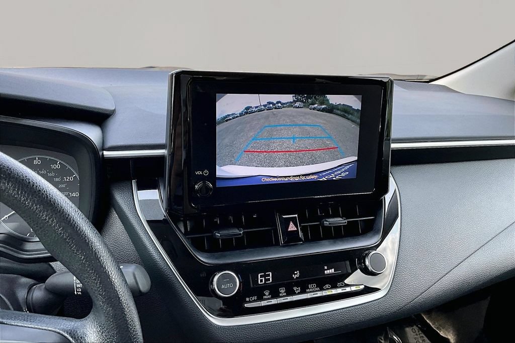 Used 2025 Toyota Corolla LE FWD image 21