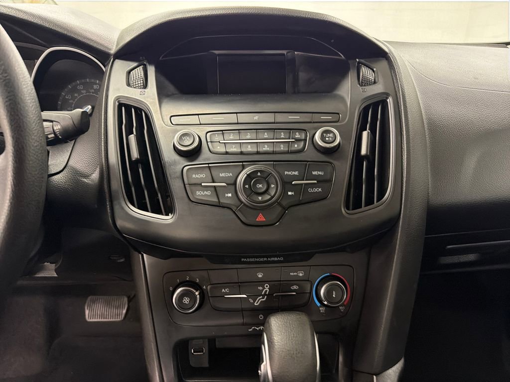 Certified 2018 Ford Focus S FWD image 23