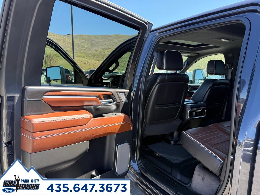 Used 2024 GMC Sierra 3500 Denali Ultimate AWD/4WD image 28