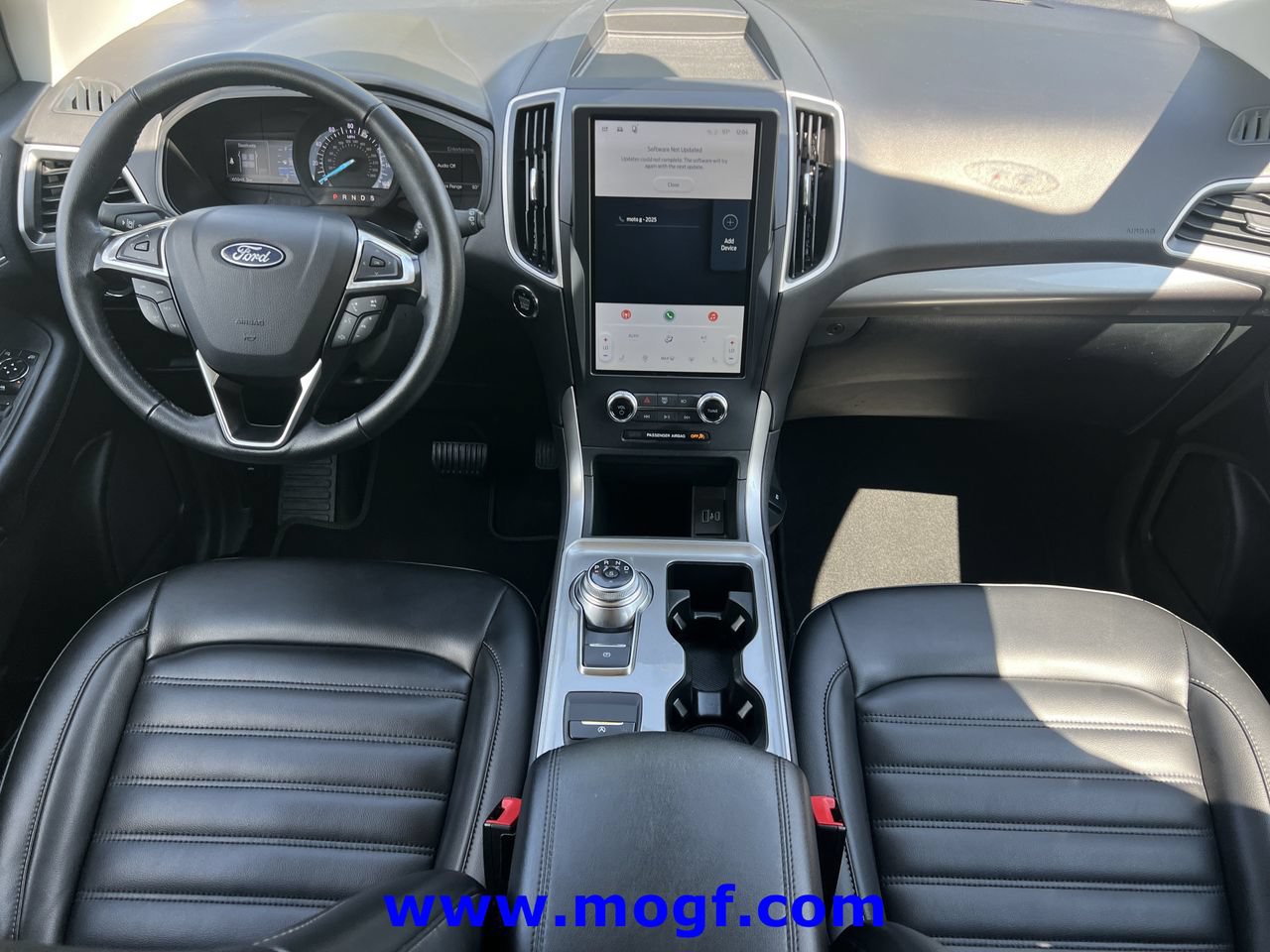 Certified 2024 Ford Edge SEL AWD/4WD image 5