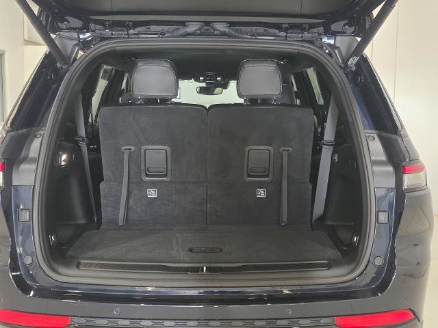 Used 2024 Jeep Grand Cherokee L Limited w/ Black Appearance Package AWD/4WD image 17