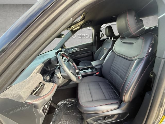 Certified 2025 Ford Explorer ST-Line w/ ST-Line Street Pack AWD/4WD image 20