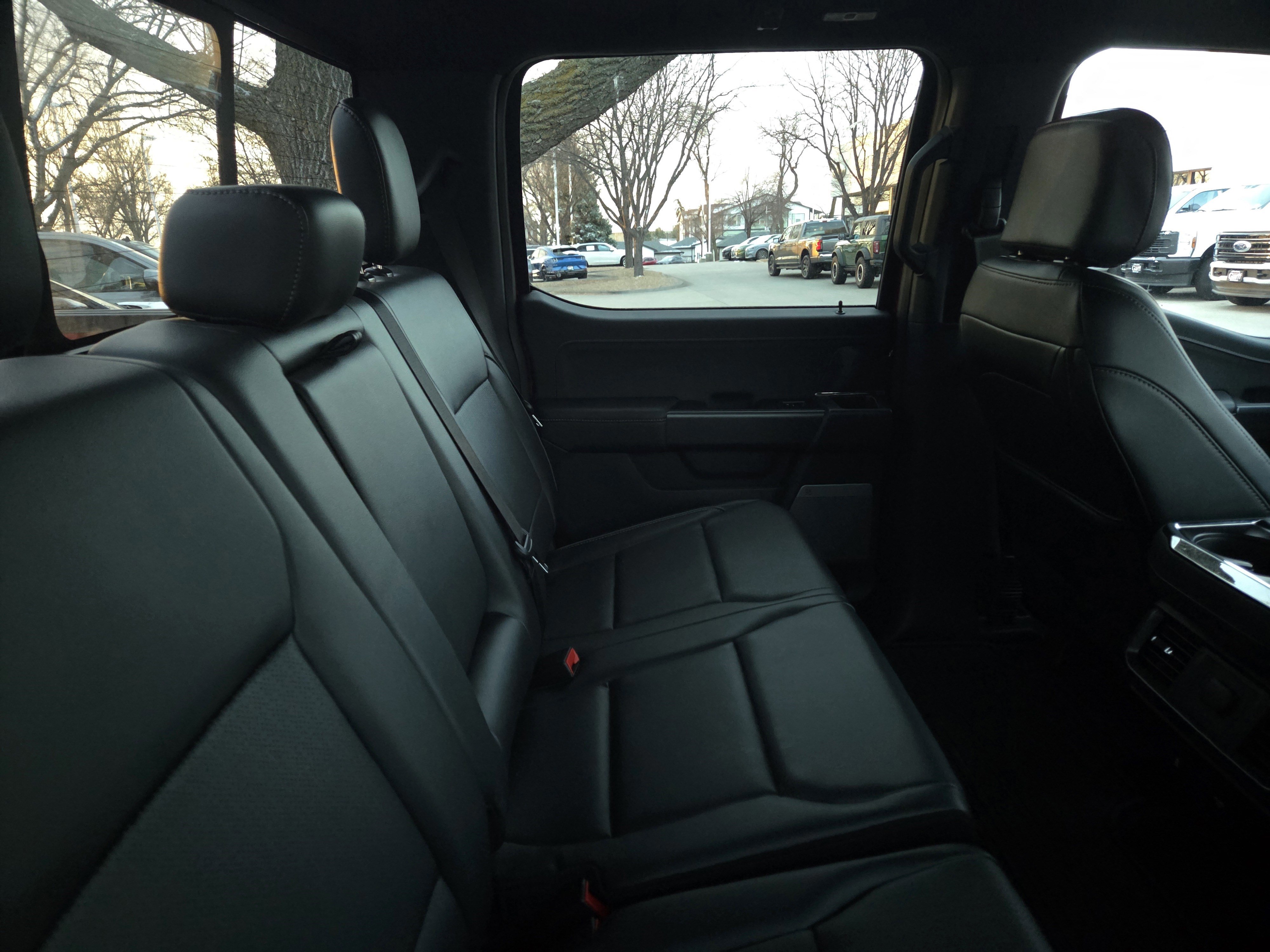 Certified 2025 Ford F150 Lariat w/ Equipment Group 501A Mid image 18