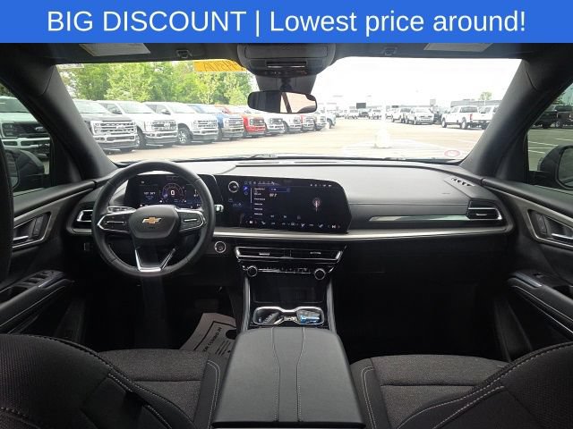 Used 2024 Chevrolet Traverse LT w/ LPO, Floor Liner Package FWD image 21