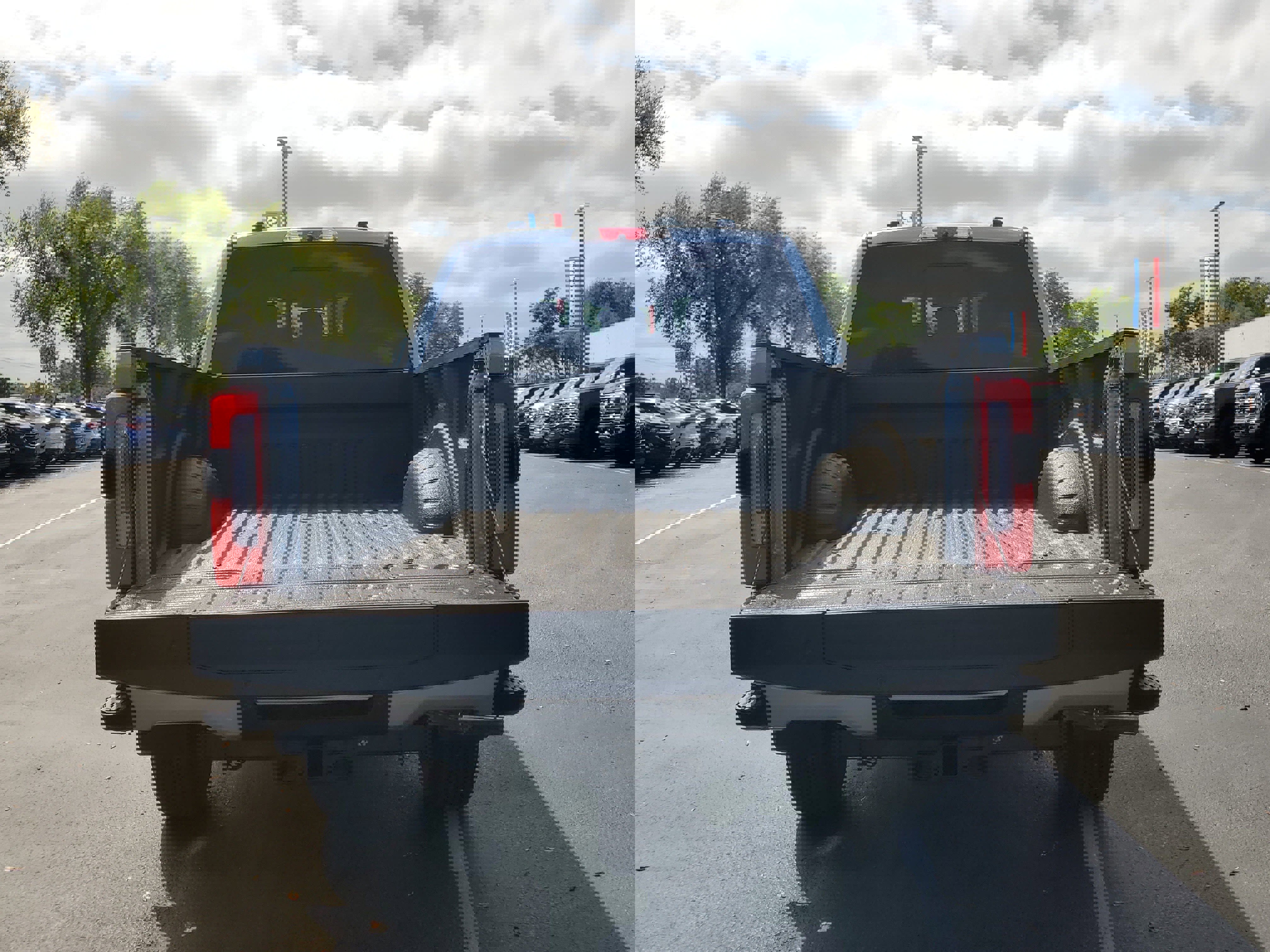 Certified 2024 Ford F350 Platinum w/ FX4 Off-Road Package image 9