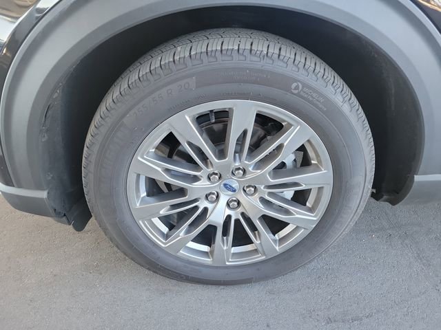 Certified 2025 Ford Explorer Platinum image 32