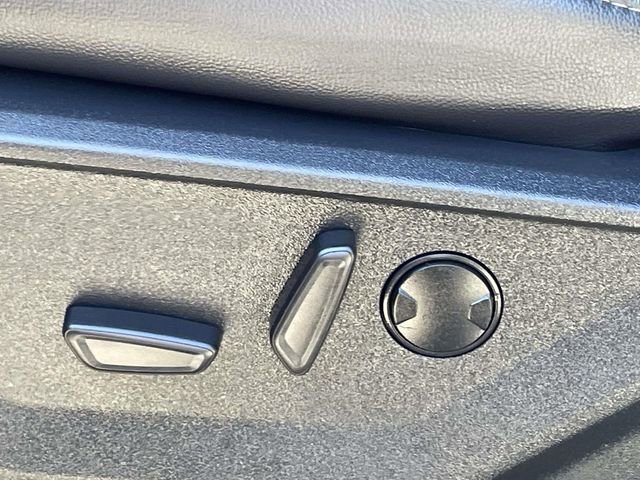 Certified 2025 Ford F250 Lariat w/ Lariat Ultimate Package AWD/4WD image 19