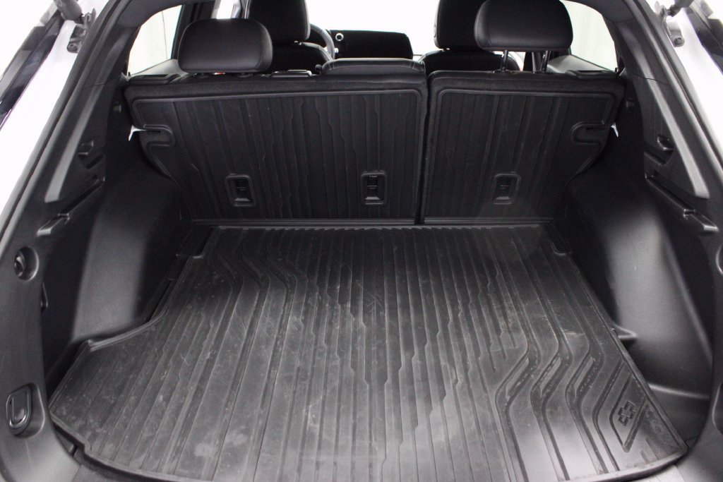 Used 2024 Chevrolet Equinox EV RS FWD image 14