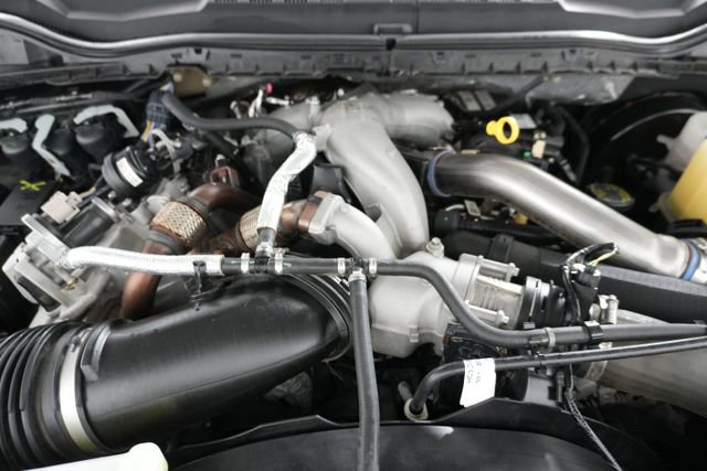 Certified 2022 Ford F250 Platinum image 32