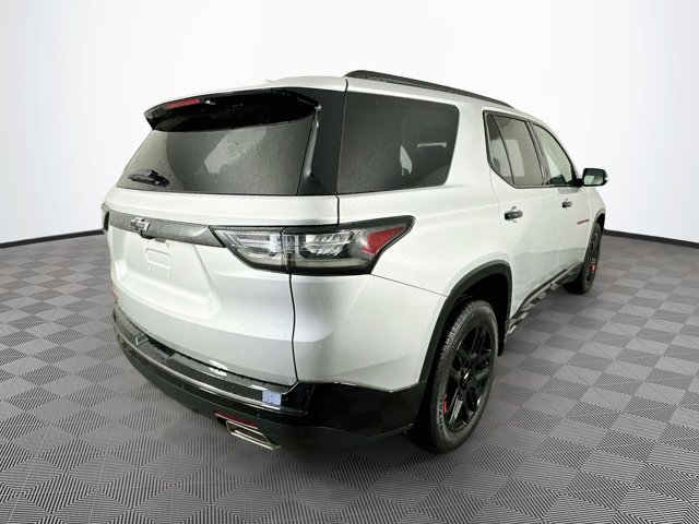 Used 2021 Chevrolet Traverse Premier w/ Redline Edition FWD image 12