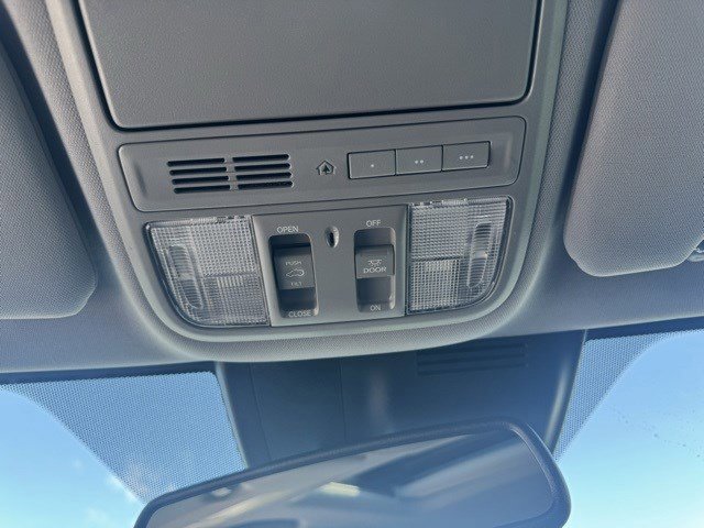 Used 2021 Honda CR-V Touring image 18