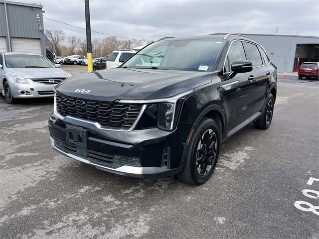 Used 2024 Kia Sorento S image 7