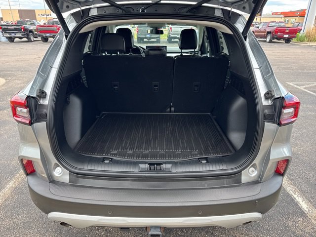 Certified 2023 Ford Escape Platinum w/ Class II Trailer Tow Package AWD/4WD image 7