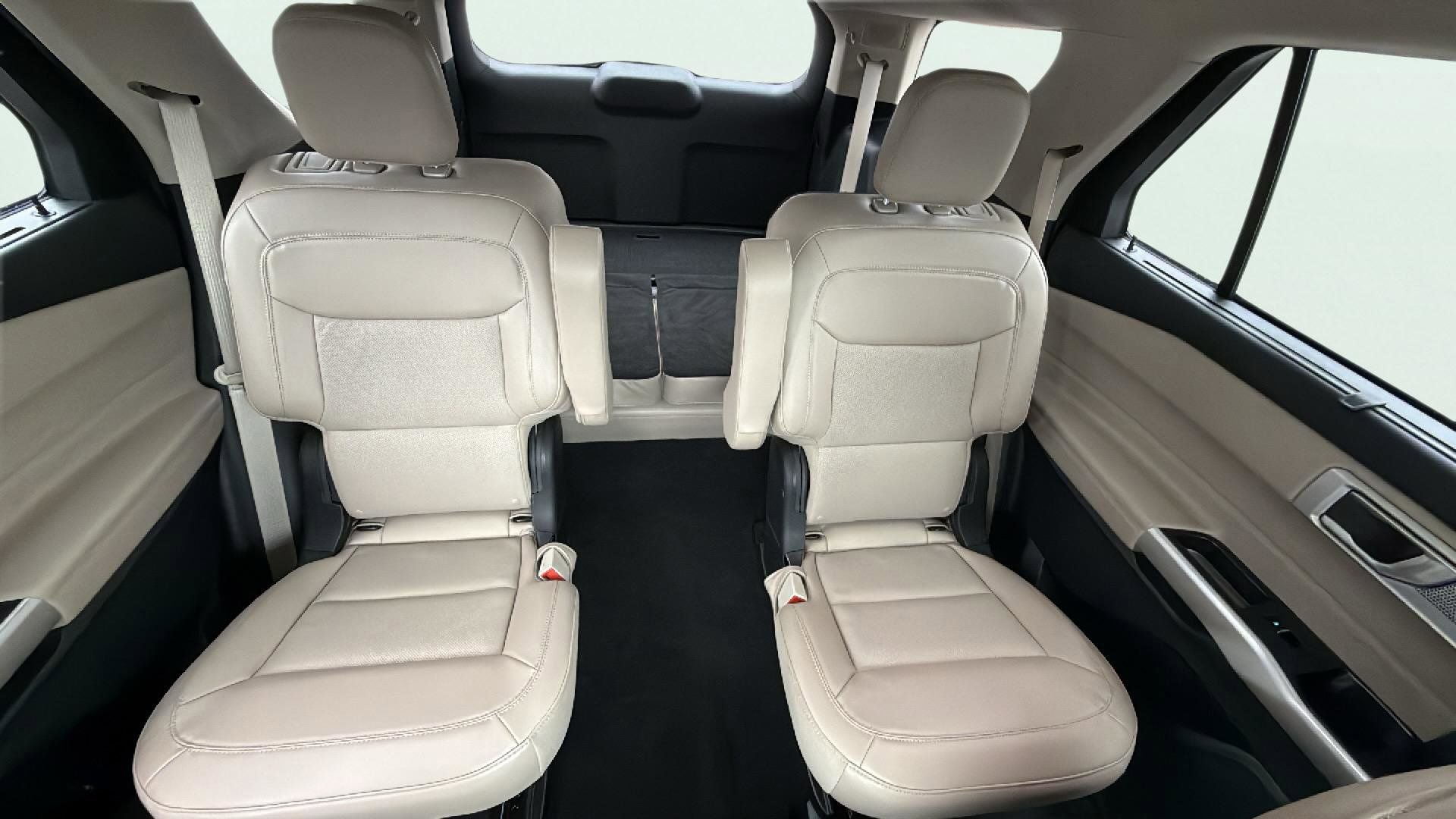 Certified 2023 Ford Explorer Limited w/ Class IV Trailer Tow Package image 19