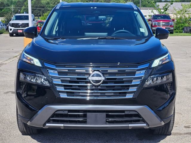 Used 2026 Nissan Rogue SL FWD image 2