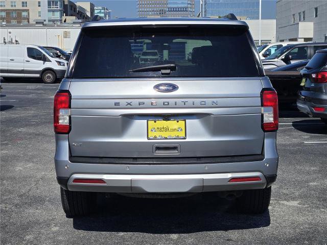 Certified 2022 Ford Expedition XLT RWD image 7