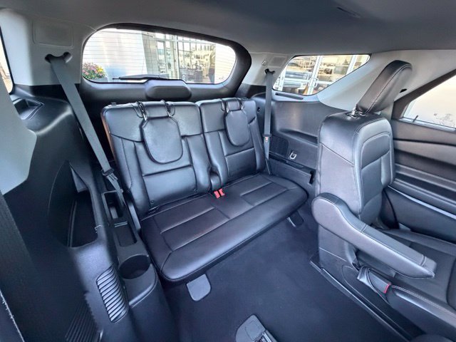 Certified 2024 Ford Explorer Limited AWD/4WD image 15