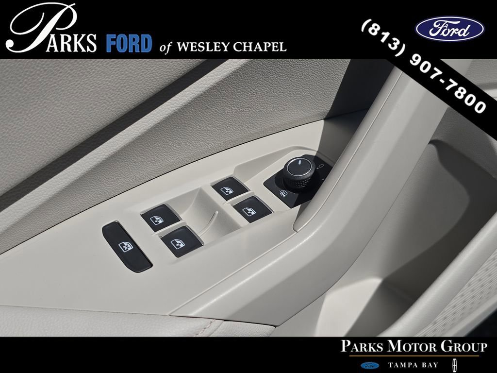 Used 2022 Volkswagen Jetta SE image 17