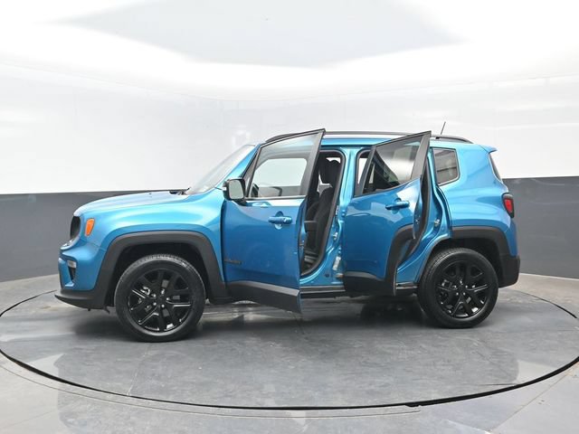 Used 2022 Jeep Renegade Altitude w/ Convenience Group AWD/4WD image 29