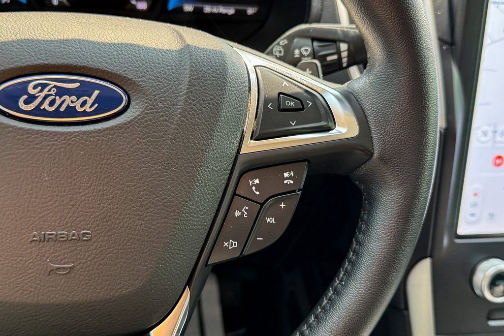 Certified 2022 Ford Edge SEL w/ Sport Appearance Package AWD/4WD image 30