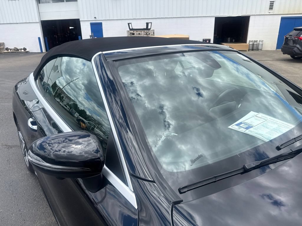 Used 2018 Mercedes-Benz C 300 4MATIC Cabriolet image 3