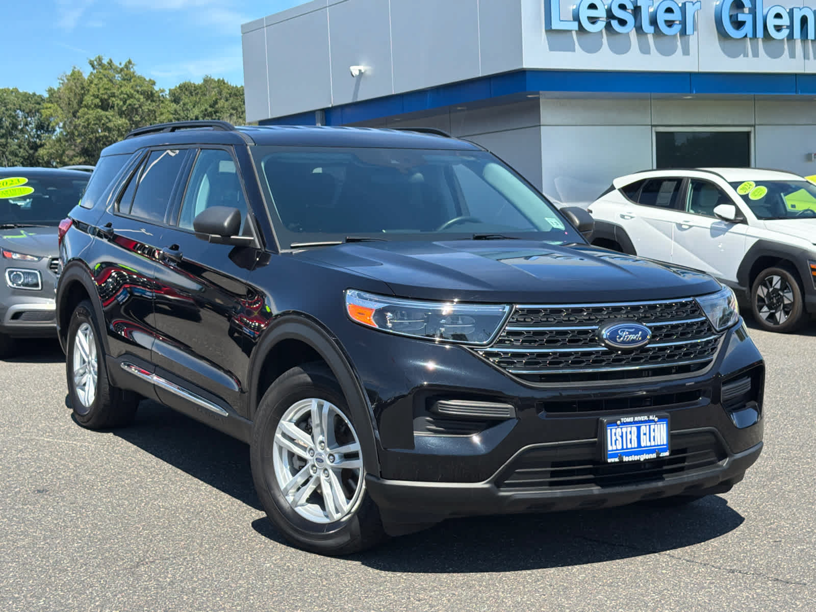 Certified 2023 Ford Explorer XLT AWD/4WD image 30