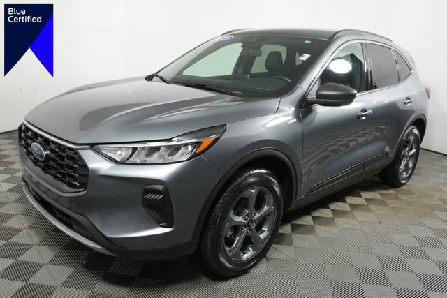 Certified 2025 Ford Escape ST-Line image 1