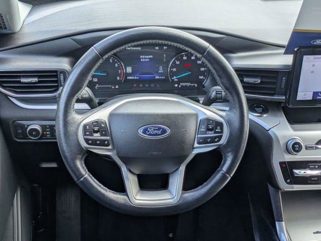 Certified 2022 Ford Explorer XLT w/ Equipment Group 202A AWD/4WD image 15