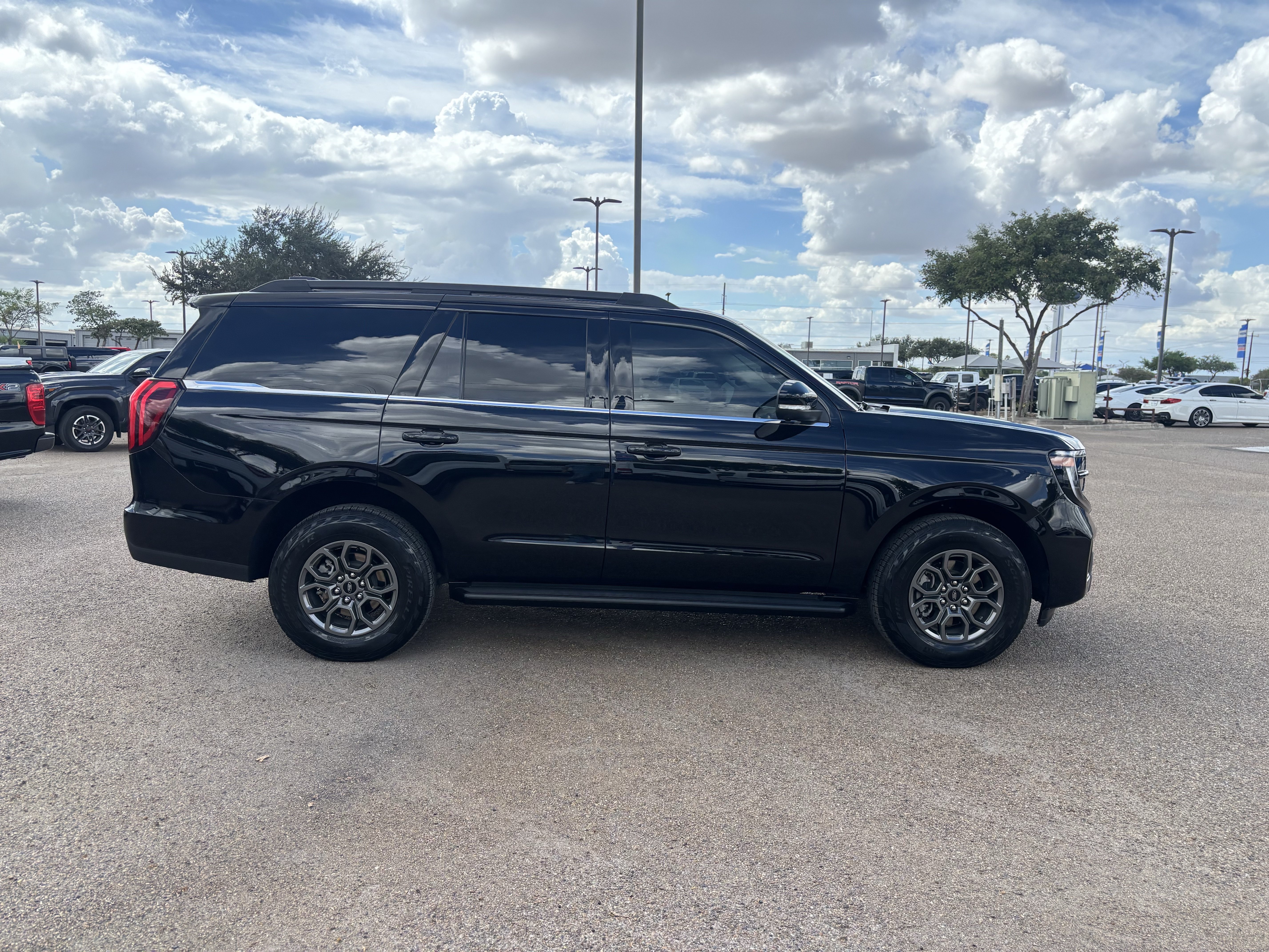 Certified 2026 Ford Expedition Active RWD image 4