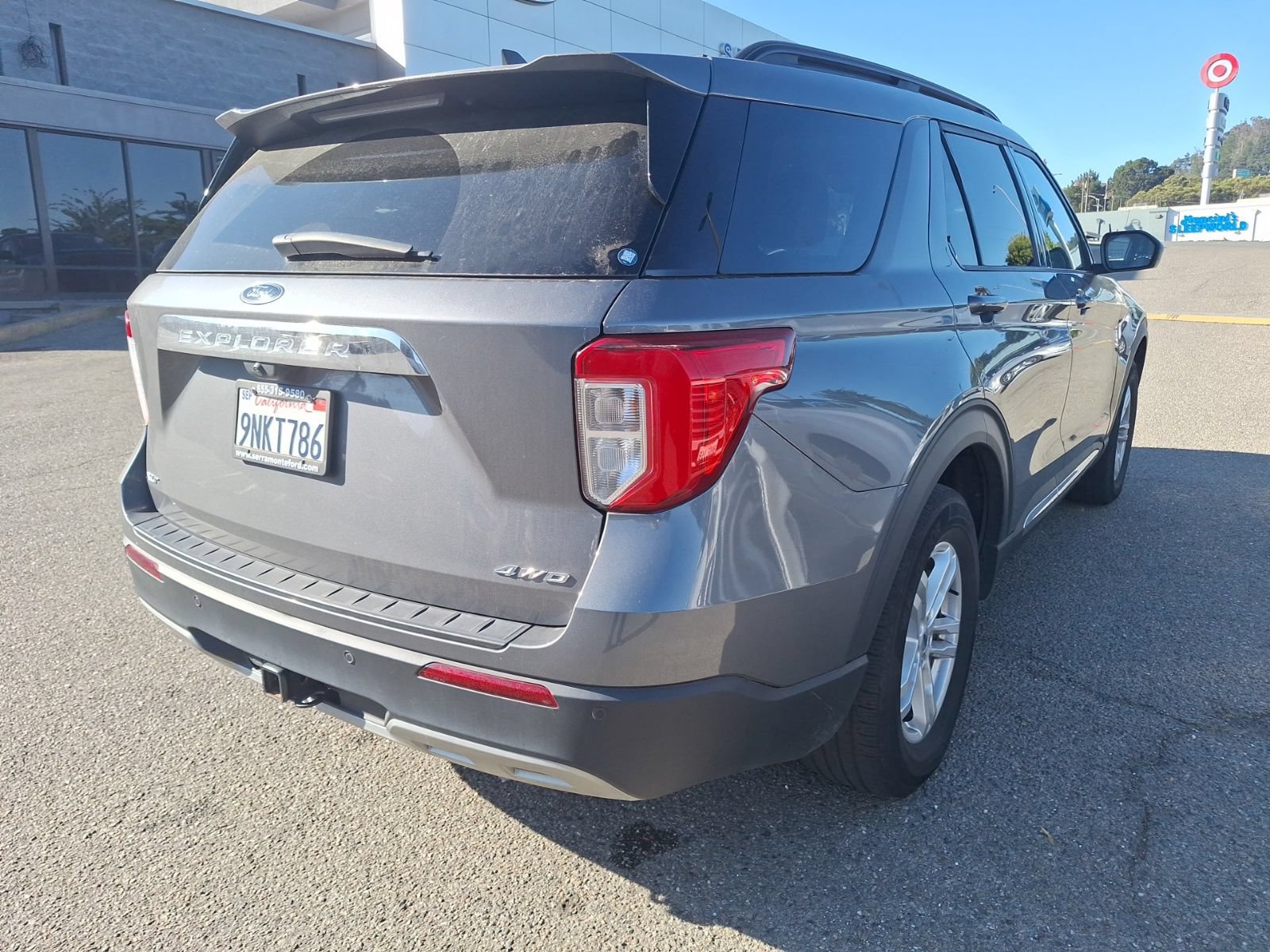 Certified 2024 Ford Explorer XLT w/ Equipment Group 202A AWD/4WD image 9
