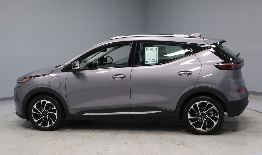 Used 2022 Chevrolet Bolt EUV Premier image 7