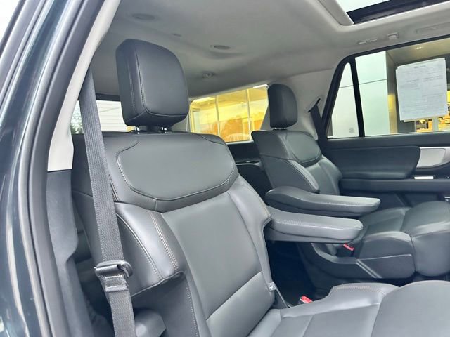 Certified 2025 Ford Expedition Active AWD/4WD image 46