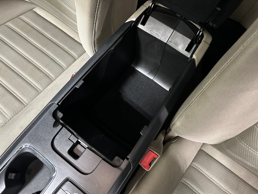 Certified 2019 Ford Fusion SE FWD image 26