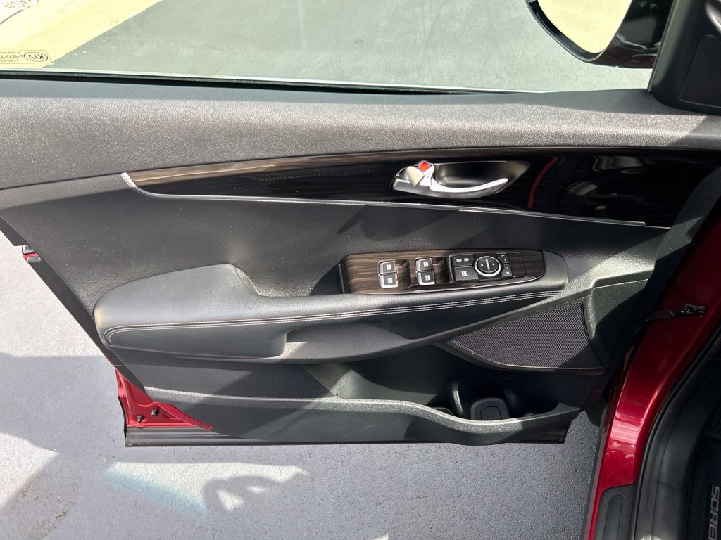Used 2020 Kia Sorento S AWD/4WD image 14