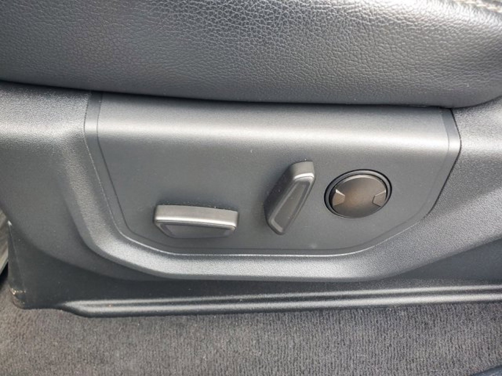 Certified 2022 Ford F250 Lariat w/ Lariat Ultimate Package image 11