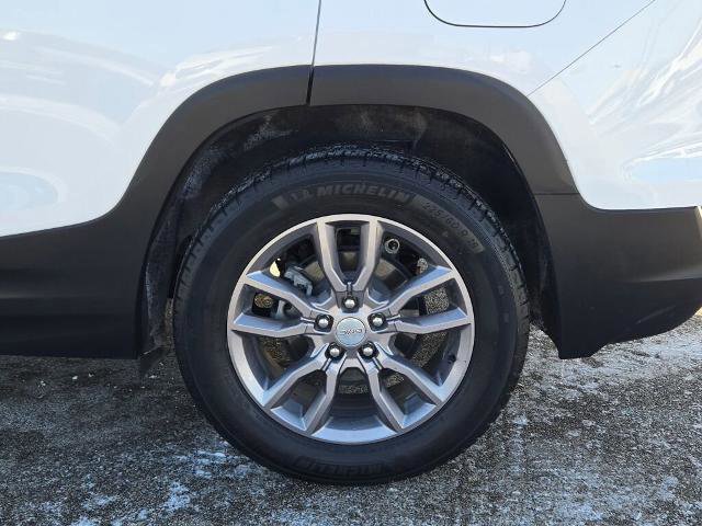 Used 2023 GMC Terrain SLT image 14