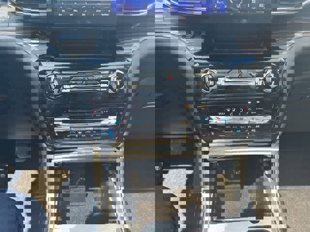 Certified 2022 Ford Explorer Limited w/ Equipment Group 301A image 25